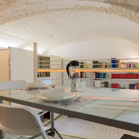 Lägenhet L'angolo Del Libro By Wonderful Italy *