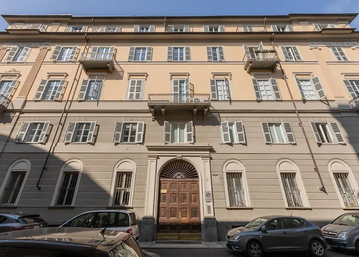 L'angolo Del Libro By Wonderful Italy Turin